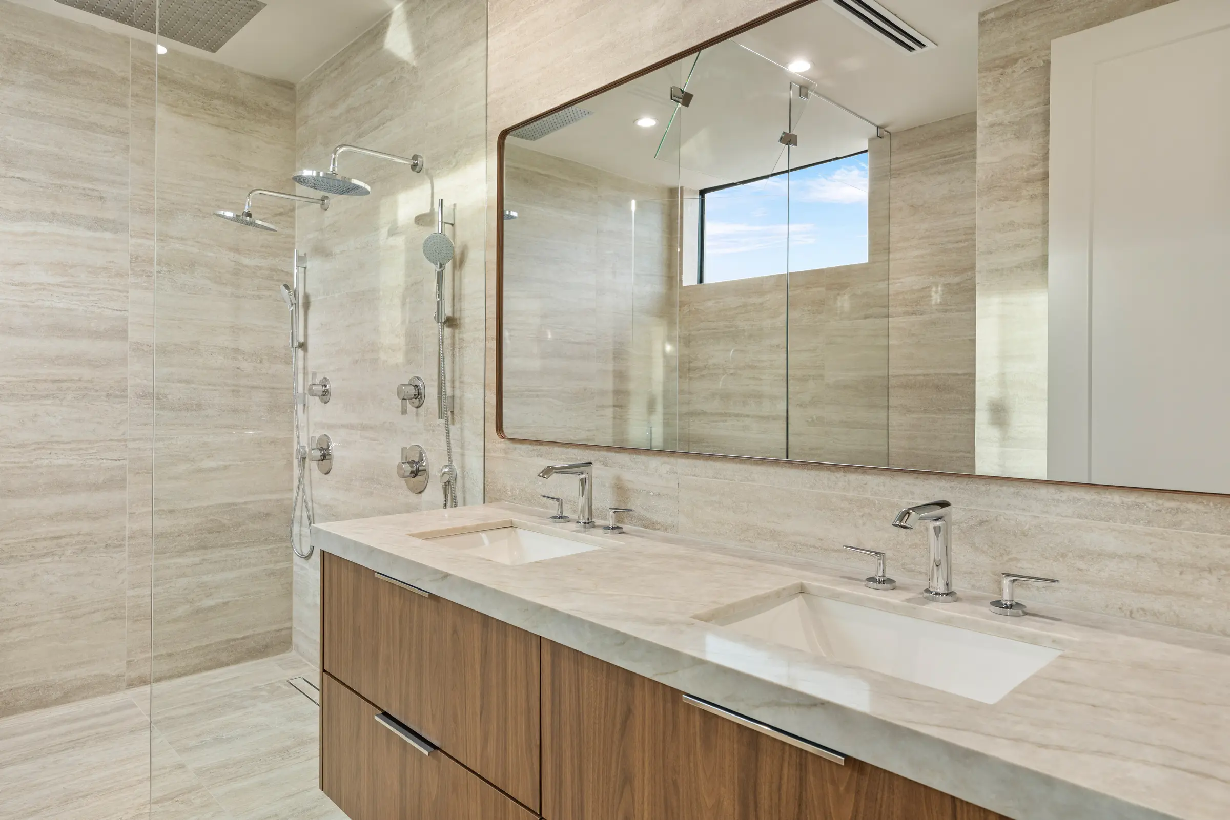 4031 NW 1st Avenue - Stone vanity detail