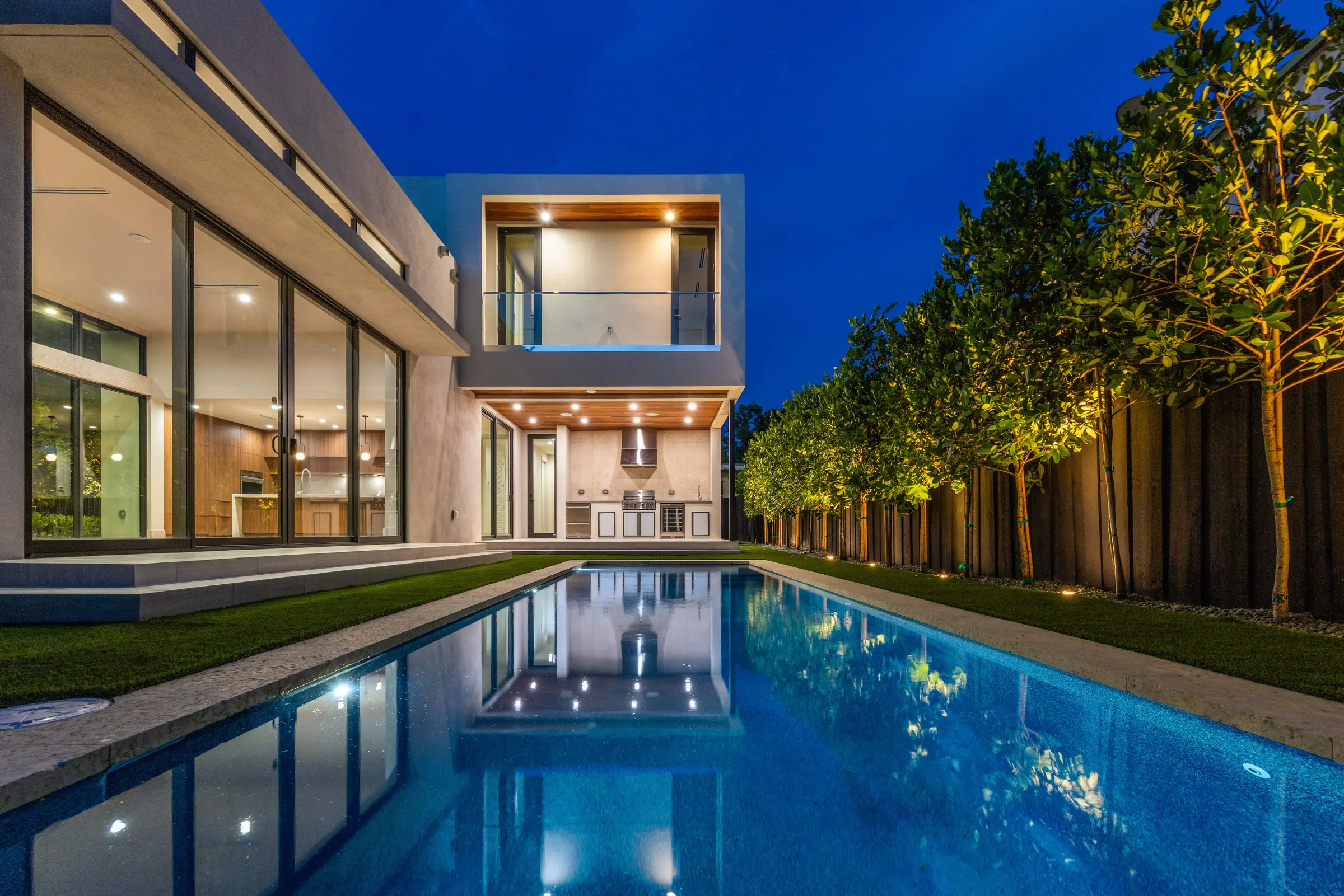 4031 NW 1st Avenue - Pool at dusk